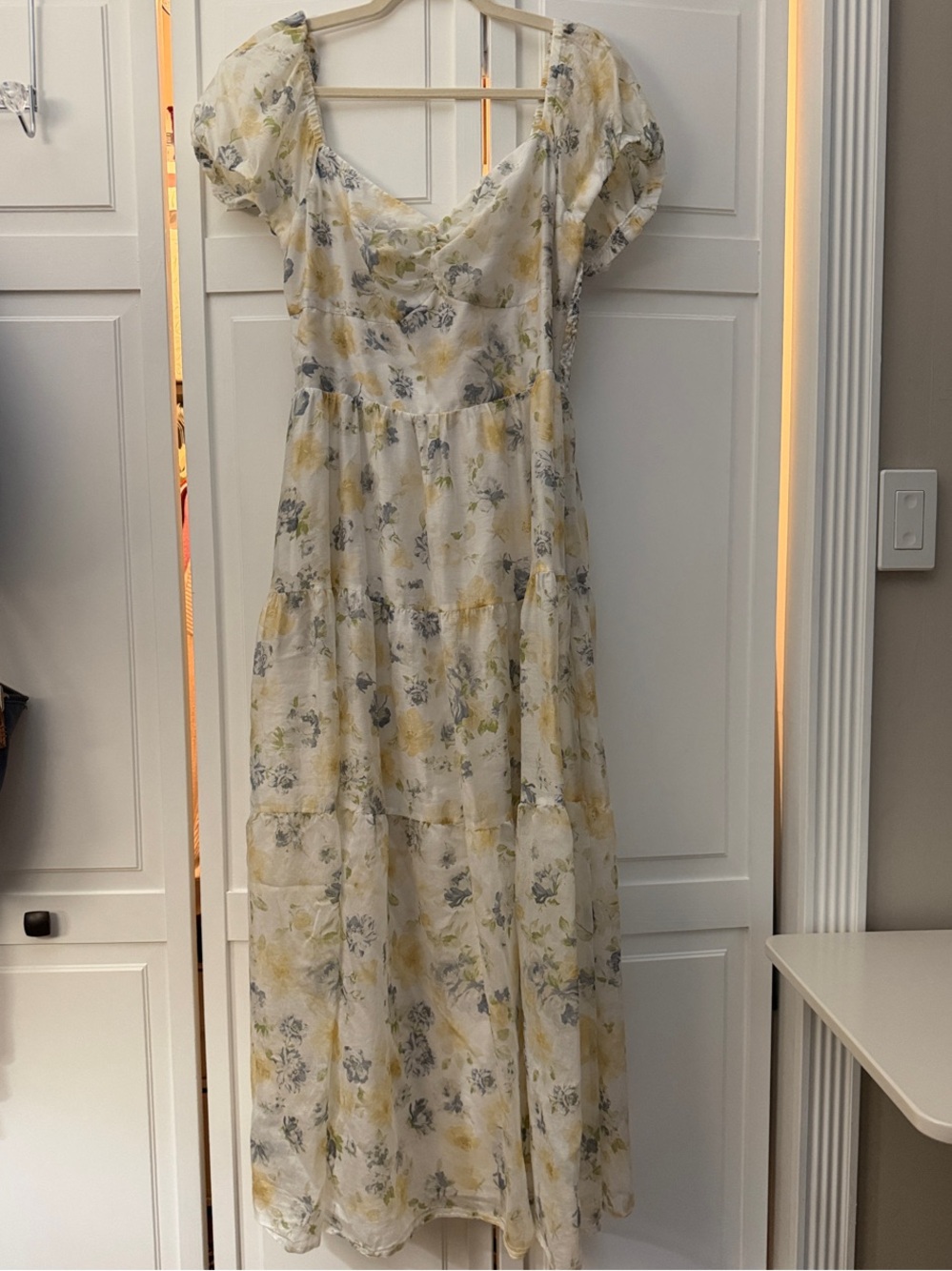 MELLODAY White Floral Maxi Dress with Yellow and Gray Accents